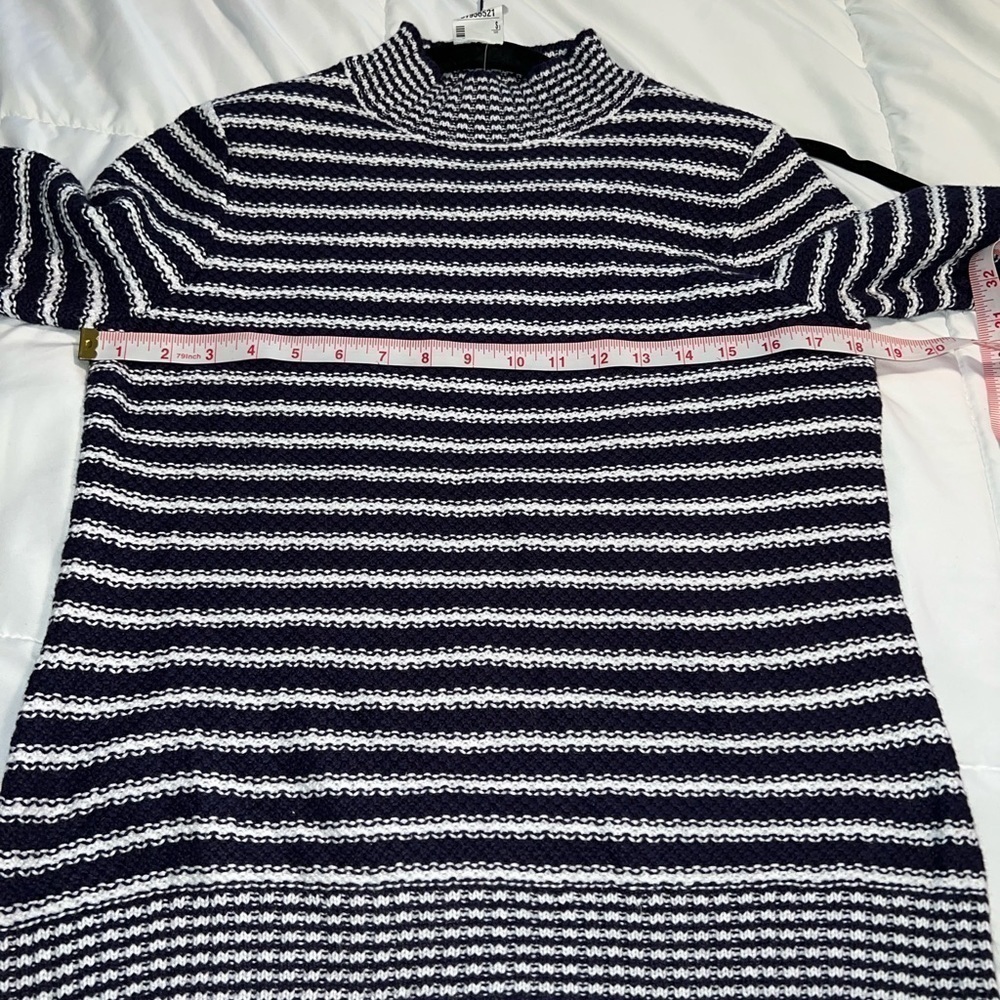 Women's Christopher & Banks Sweater Small NWT - Picture 4 of 5